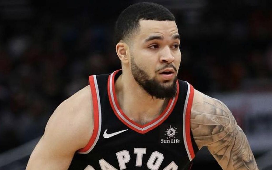 于在比赛初 于在比赛初