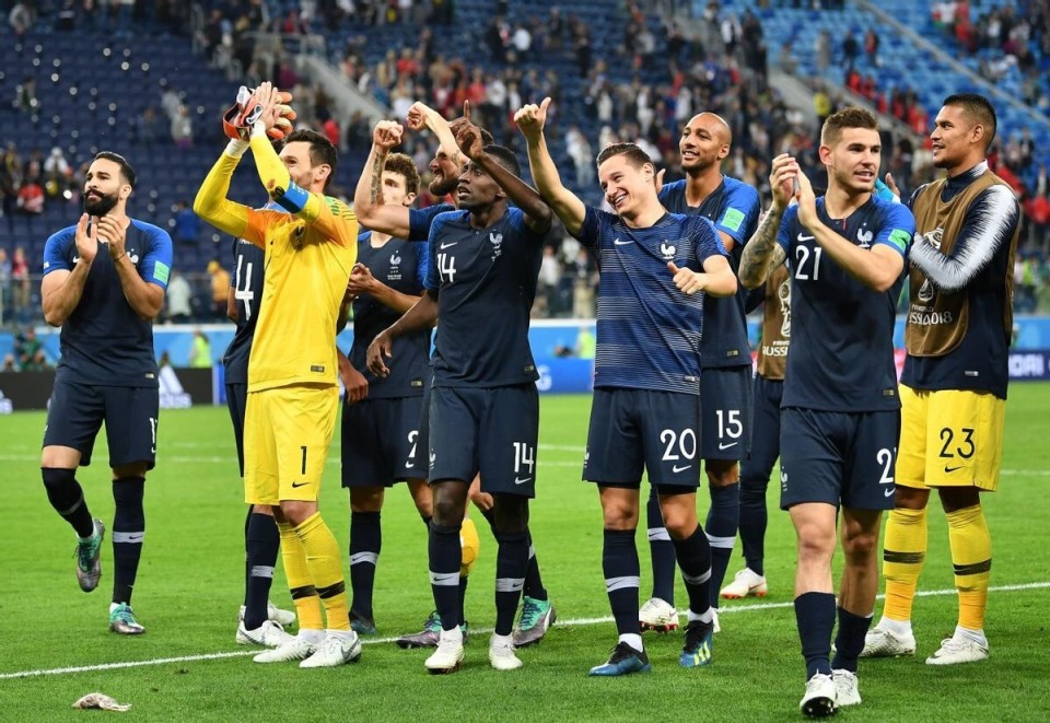 各大豪门纷 各大豪门纷