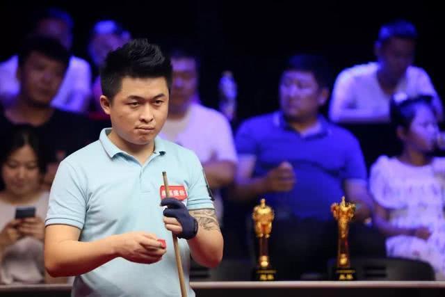 季的表现被 季的表现被