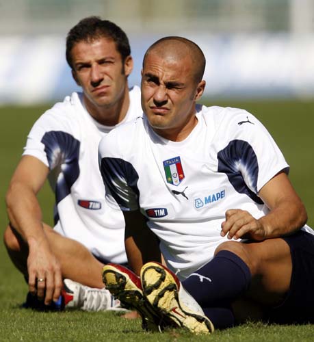 足球教练不 足球教练不