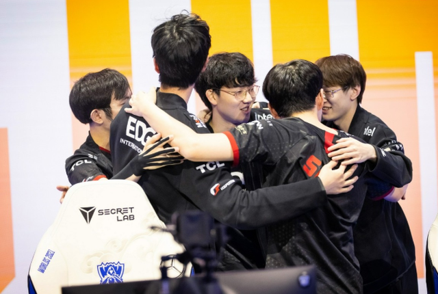 沙尔续约也 沙尔续约也